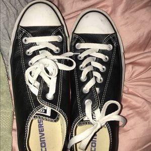 Black converse